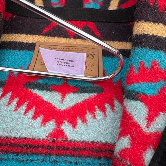 Pendleton Aztec Vest - Picture 5 of 10